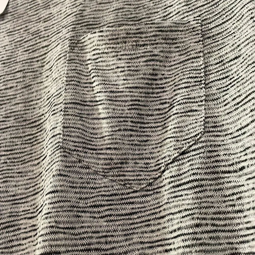 NWT! Polyester pocket tee - Picture 2 of 7
